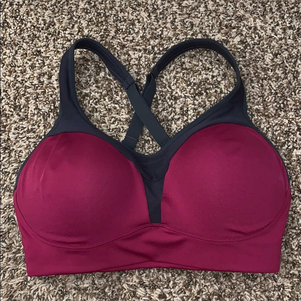 Sports bra